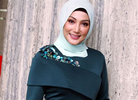 Erra Fazira's Sparkling Return: A Malaysian Icon Lights Up the Stage with An Evening With Erra!